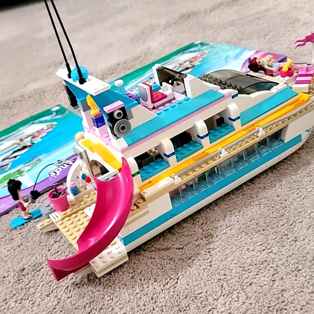 Lego Friends Dolphin Cruiser Set - Kit 41015 - Picture 5 of 16